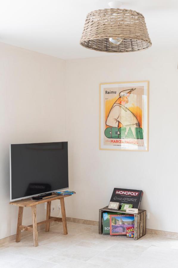 אפט La Petite Ruche, 1 Bedroom Gite In The Luberon מראה חיצוני תמונה