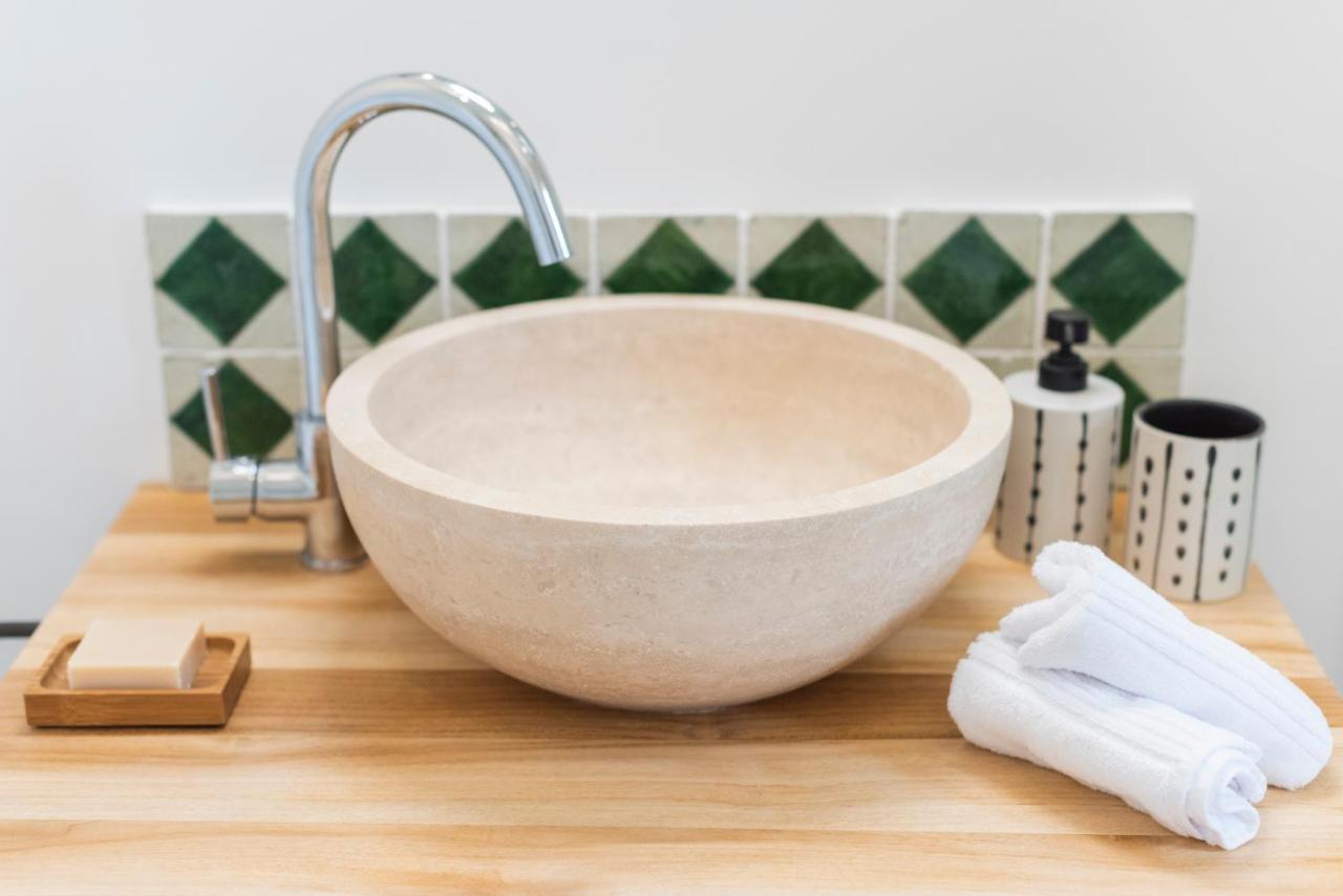 אפט La Petite Ruche, 1 Bedroom Gite In The Luberon מראה חיצוני תמונה