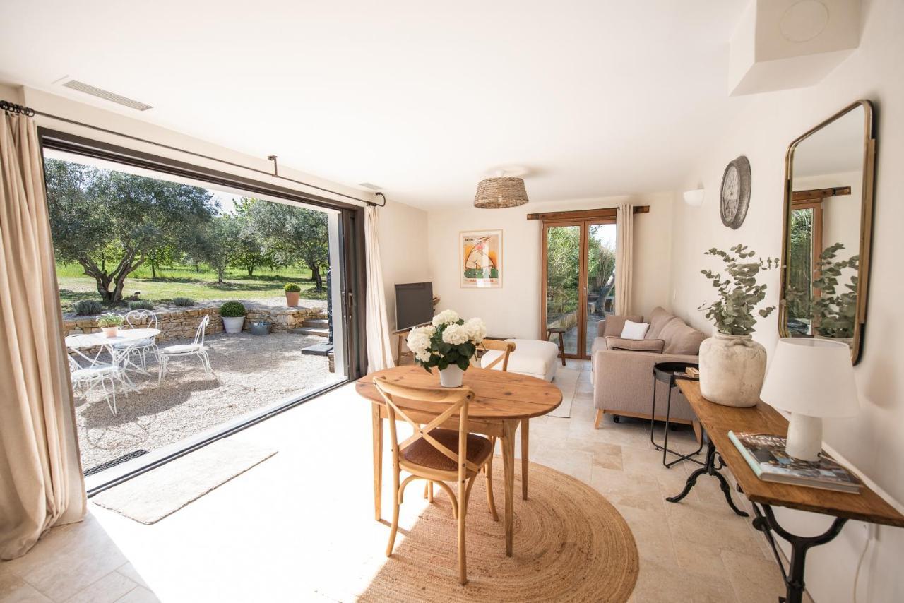 אפט La Petite Ruche, 1 Bedroom Gite In The Luberon מראה חיצוני תמונה