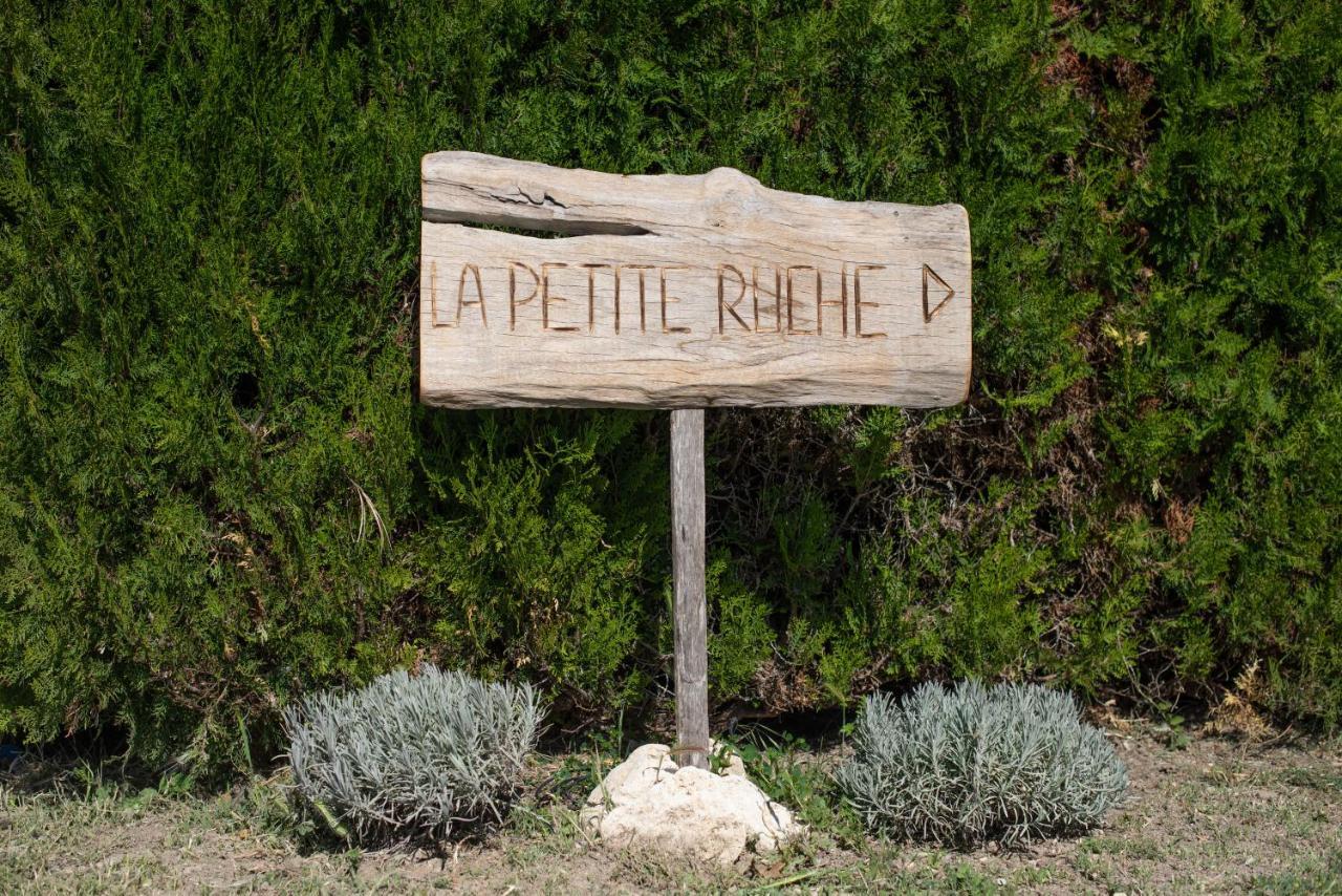 אפט La Petite Ruche, 1 Bedroom Gite In The Luberon מראה חיצוני תמונה